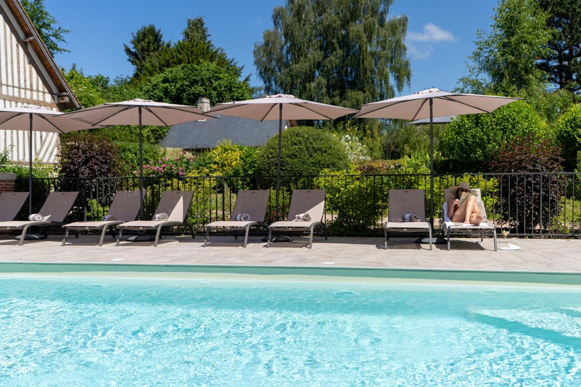 Les Manoirs Des Portes De Deauville - Small Luxury Hotel Of The World Canapville  Exteriér fotografie