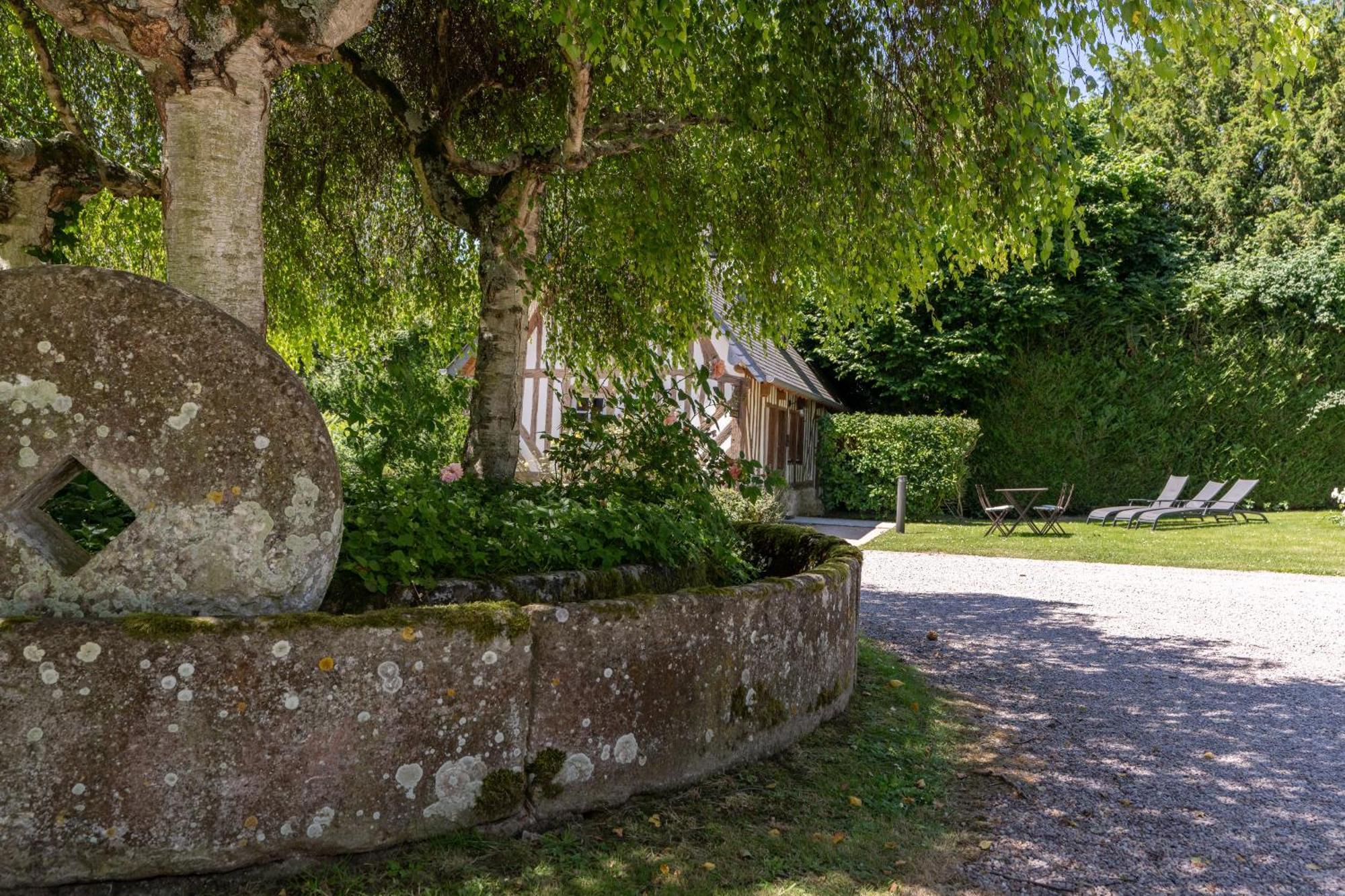 Les Manoirs Des Portes De Deauville - Small Luxury Hotel Of The World Canapville  Exteriér fotografie